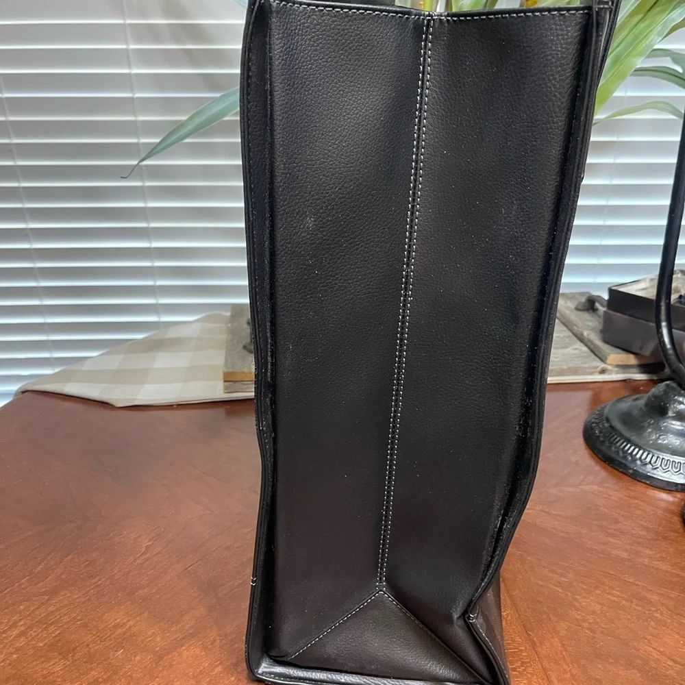 Claire Chase Leather briefcase vertical tote